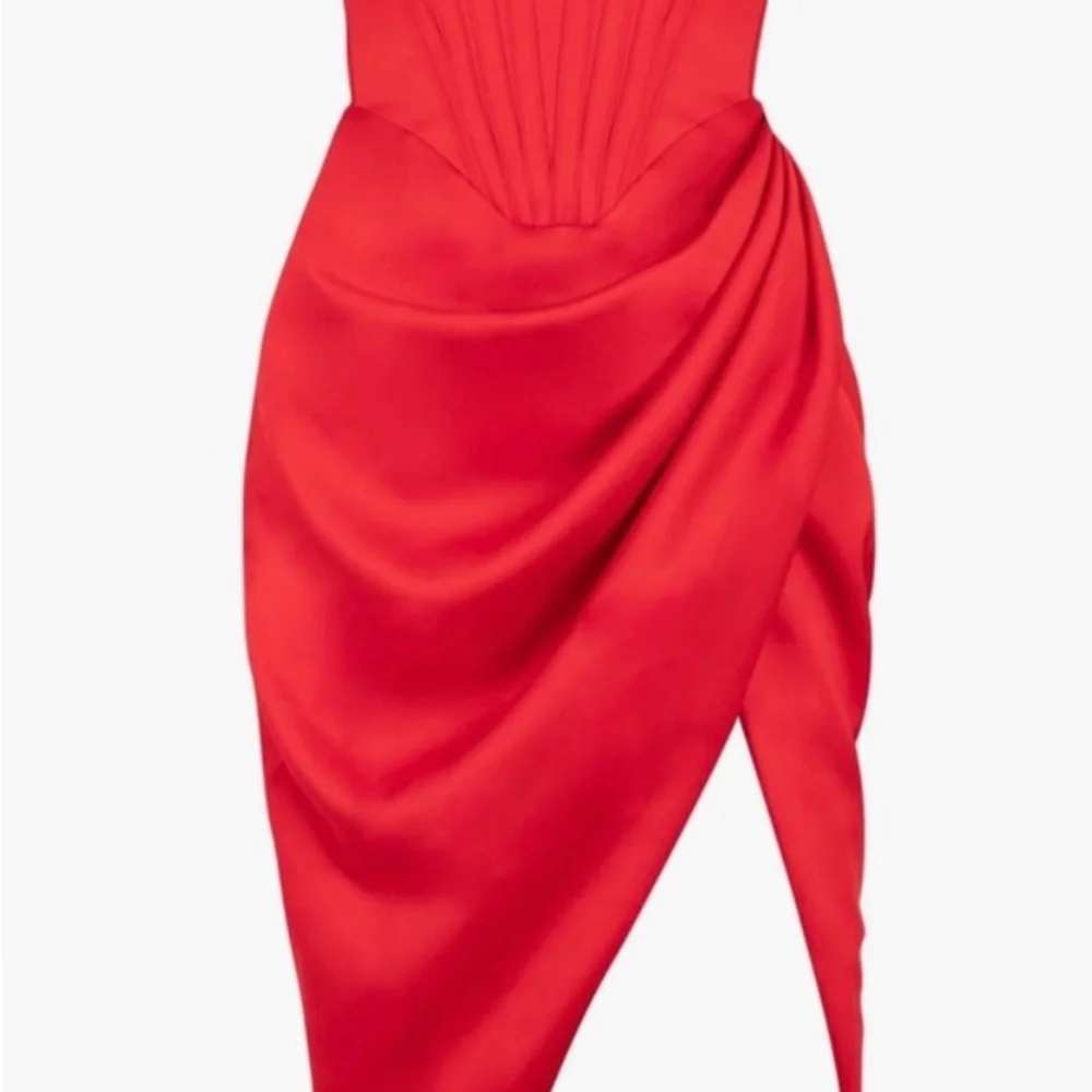 HOUSE OF CB “loretta” dress - Picture 4 of 7